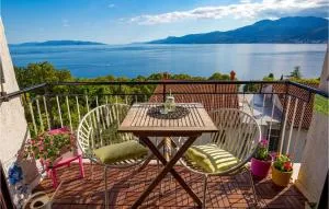 2 Bedroom Gorgeous Apartment In Rijeka - Turan
