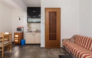 Gorgeous Apartment In Senj With Kitchen