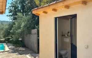 Maisons de vacances 3 Bedroom Cozy Home In Mormoiron : photos des chambres