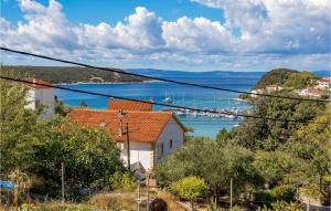 1 Bedroom Stunning Apartment In Kampor 