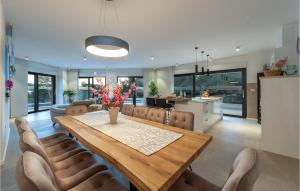 Awesome Home In Biograd Na Moru 