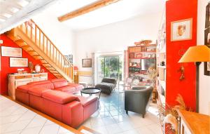 Maisons de vacances Gorgeous Home In Eyragues : photos des chambres