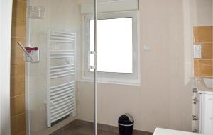 Maisons de vacances 2 Bedroom Stunning Home In Pleubian : Maison de Vacances 2 Chambres