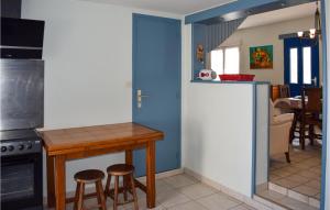 Maisons de vacances 2 Bedroom Stunning Home In Pleubian : photos des chambres