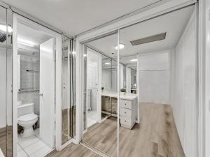 Huge 2BD Miami beach with beach service -720