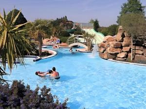 Campings Mobil-Home 5 places Camping 5 Etoiles ERDEVEN Les 7 Saints : photos des chambres