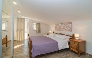 4 Bedroom Stunning Home In Neoric