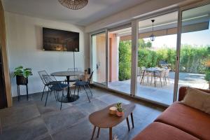 Appartements Appartement avec piscine : photos des chambres