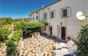 Lovely Home In Supetarska Draga