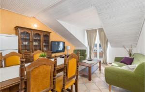 Amazing Apartment In Barbat Na Rabu