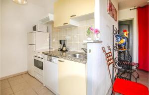 Amazing Home In Grospierres