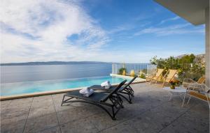 3 Bedroom Amazing Home In Brela