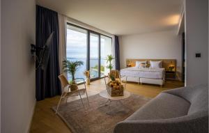 3 Bedroom Amazing Home In Brela 