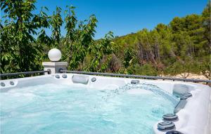 Pet Friendly Home In Cara