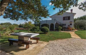 Lovely Apartment In Rovinj With Wifi