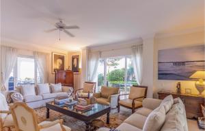 Seven-Bedroom Holiday Home room in Beautiful home in Málaga w/ WiFi Heated swimming pool and Outdoor swimming pool