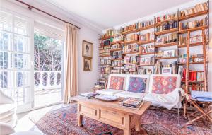 Awesome Home In Marbella With Wifi