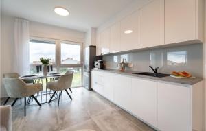Beautiful Apartment In Sukosan