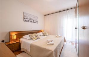 Cozy Home In Neoric With Wifi