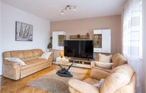 Cozy Home In Neoric With Wifi