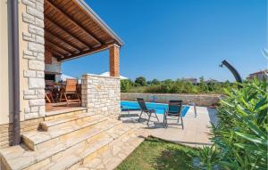 3 Bedroom Stunning Home In Lovrecica