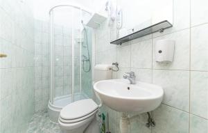 Cozy Apartment In Kastel Stafilic