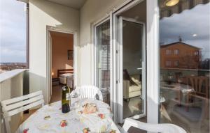 Gorgeous Apartment In Medulin With Wifi