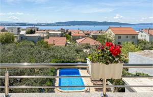 2 Bedroom Stunning Apartment In Kastel Sucurac 