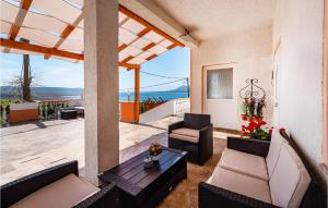 Five-Bedroom Holiday Home In Rovanjska