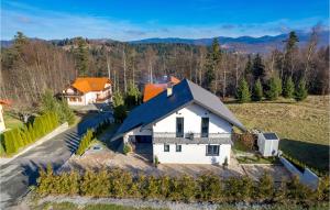 Awesome Home In Benkovac Fuzinski