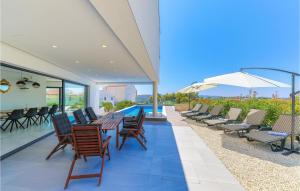 Nice Home In Okrug Gornji With Sauna