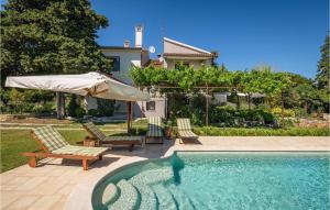 Awesome Home In Krnica