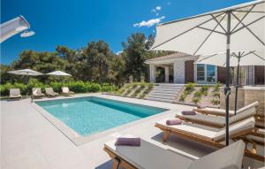 Stunning Home In Umag With Wifi