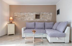 Beautiful Home In Orbanici With Wifi