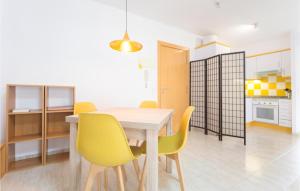 Amazing Apartment In Oropesa Del Mar