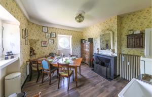 1 Bedroom Nice Apartment In Ocquerre