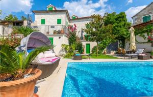 Nice Home In Postira With Wifi