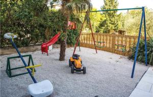 Beautiful Apartment In Kastel Stafilic