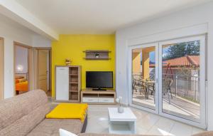 Stunning Home In Pazin 