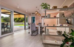 Nice Home In Medulin With Jacuzzi