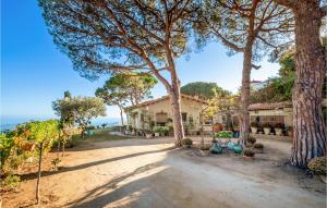 3 Bedroom Cozy Home In Arenys De Mar