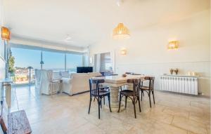 3 Bedroom Cozy Home In Arenys De Mar