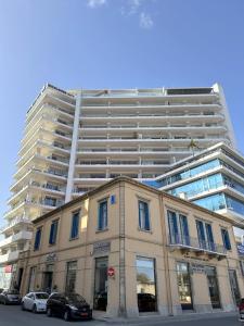 Awesome Sea & Marina View City Center 1 Bdr Flat