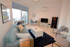 Awesome Sea & Marina View City Center 1 Bdr Flat