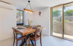 3 Bedroom Beautiful Home In Malinska