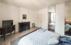 Maisons de vacances Lovely Home In Cazouls-Les-Beziers : photos des chambres