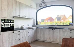 Amazing Home In Diksmuide With Wifi