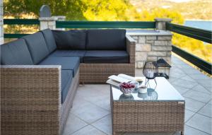 Holiday Home Sokolic Bb Vi