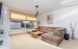 Stunning Home In Segotici 
