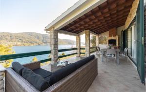 Holiday Home Sokolic Bb Vi